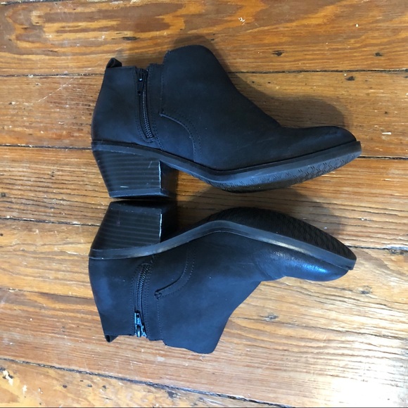 7.5 Sonoma Black Boots/Booties (Kohls) - Picture 4 of 7